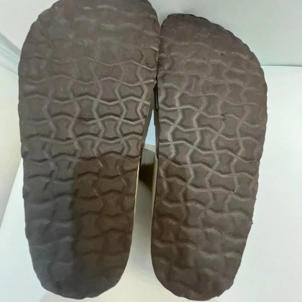 Women's Tan two straps‎ Sandals - Picture 3 of 7